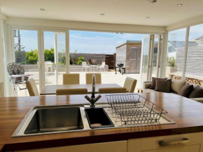 Pass the Keys Fabulous Beach Front Holiday Location
